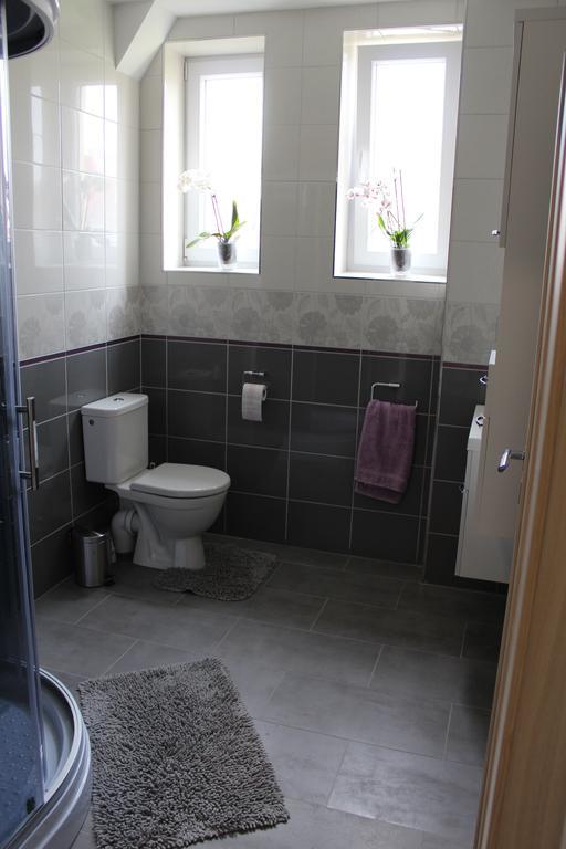 Apartman Doma Jicin Exterior photo